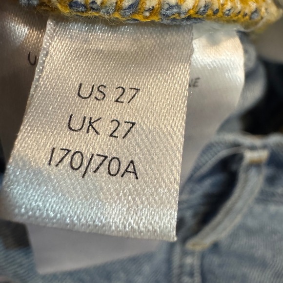 We The Free Distressed Ripped Frayed Hem Jeans Size 27 Light Wash Denim - Picture 8 of 13